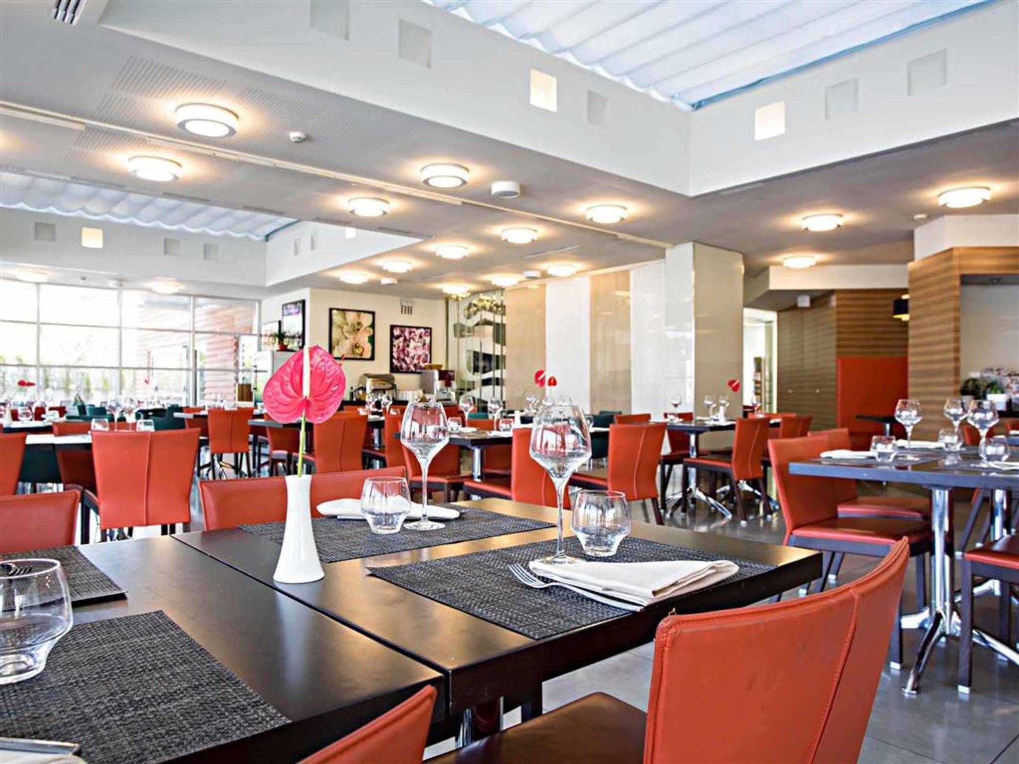 Novotel Salerno Est Arechi Eksteriør bilde