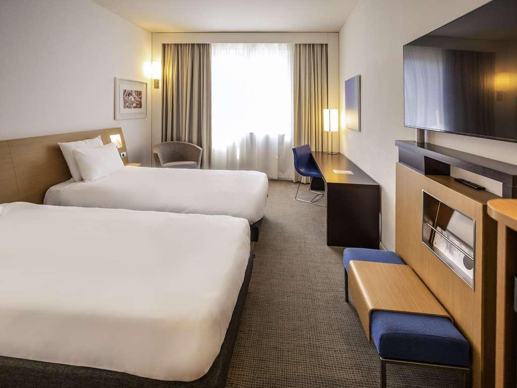 Novotel Salerno Est Arechi Rom bilde