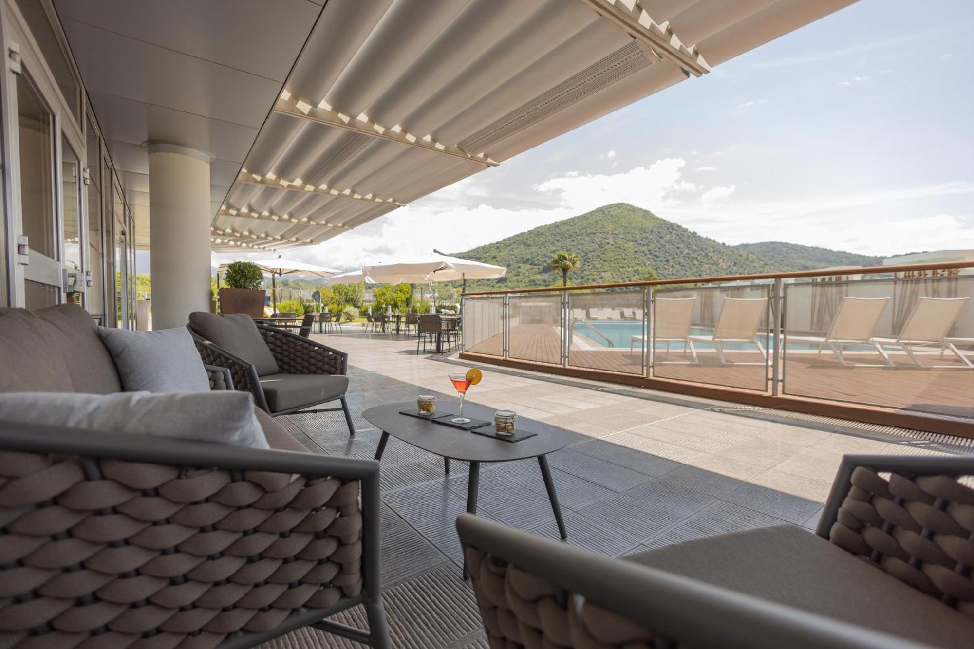 Novotel Salerno Est Arechi Eksteriør bilde