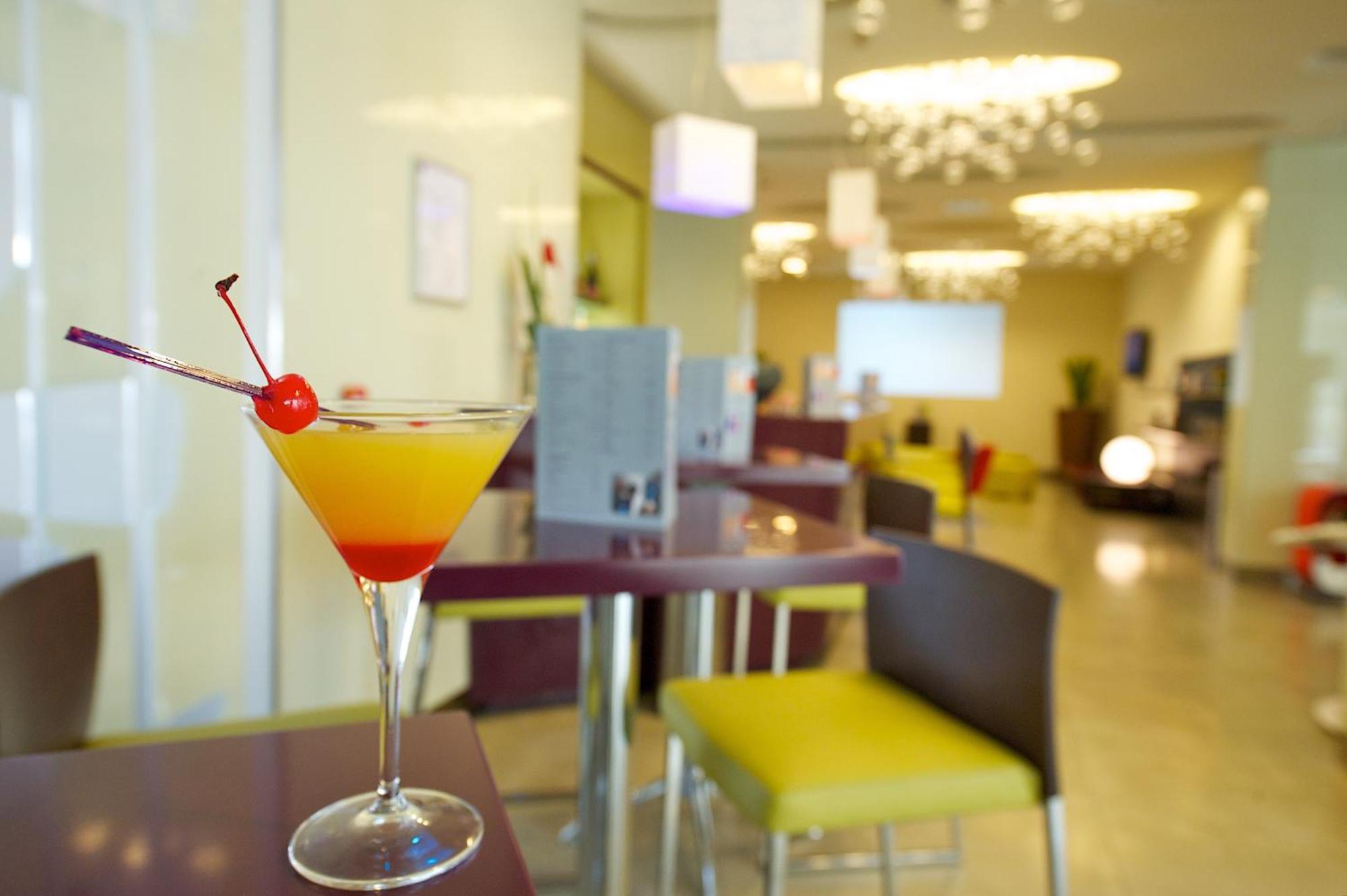 Novotel Salerno Est Arechi Eksteriør bilde